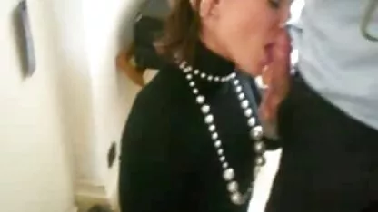 Y de nuevo, la Sra. Megan y su próxima víctima. Tendrá que sentir el sabor de su baba y el sabor de la dulce vagina y, por supuesto, escuchar en su discurso algunas los chochos mas peludos del mundo palabras humillantes.