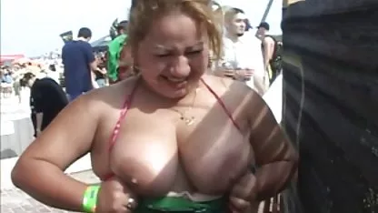 Joven morena vino a follar en el casting. fotos coños peludos