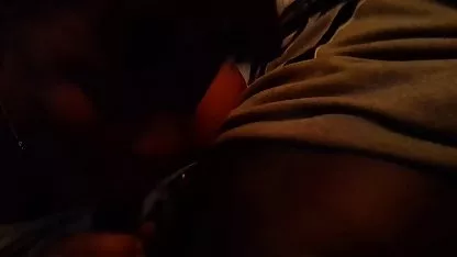 La tetona morena chochos caseros peludos Jasmine Jae hace una gran mamada
