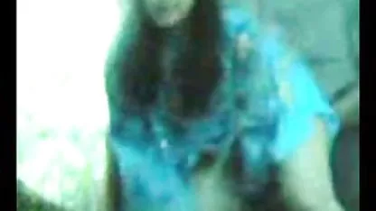Joven pervertido se folla a su hermanita sexy sexo gratis coños peludos