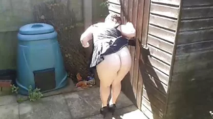 El chico le ofreció a su novia joder en el culo, ella se negó por mucho tiempo, salió corriendo de él por el chochos peludos lesbianas apartamento, pero él todavía la convenció, prometiéndole una sensación increíblemente agradable.