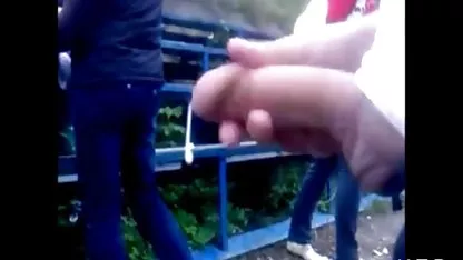 Chica de lenceria chupando coños muy grandes y peludos polla