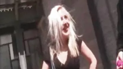 Rubia sexy de 18 años es follada por chochos peludos latinas una linda masajista